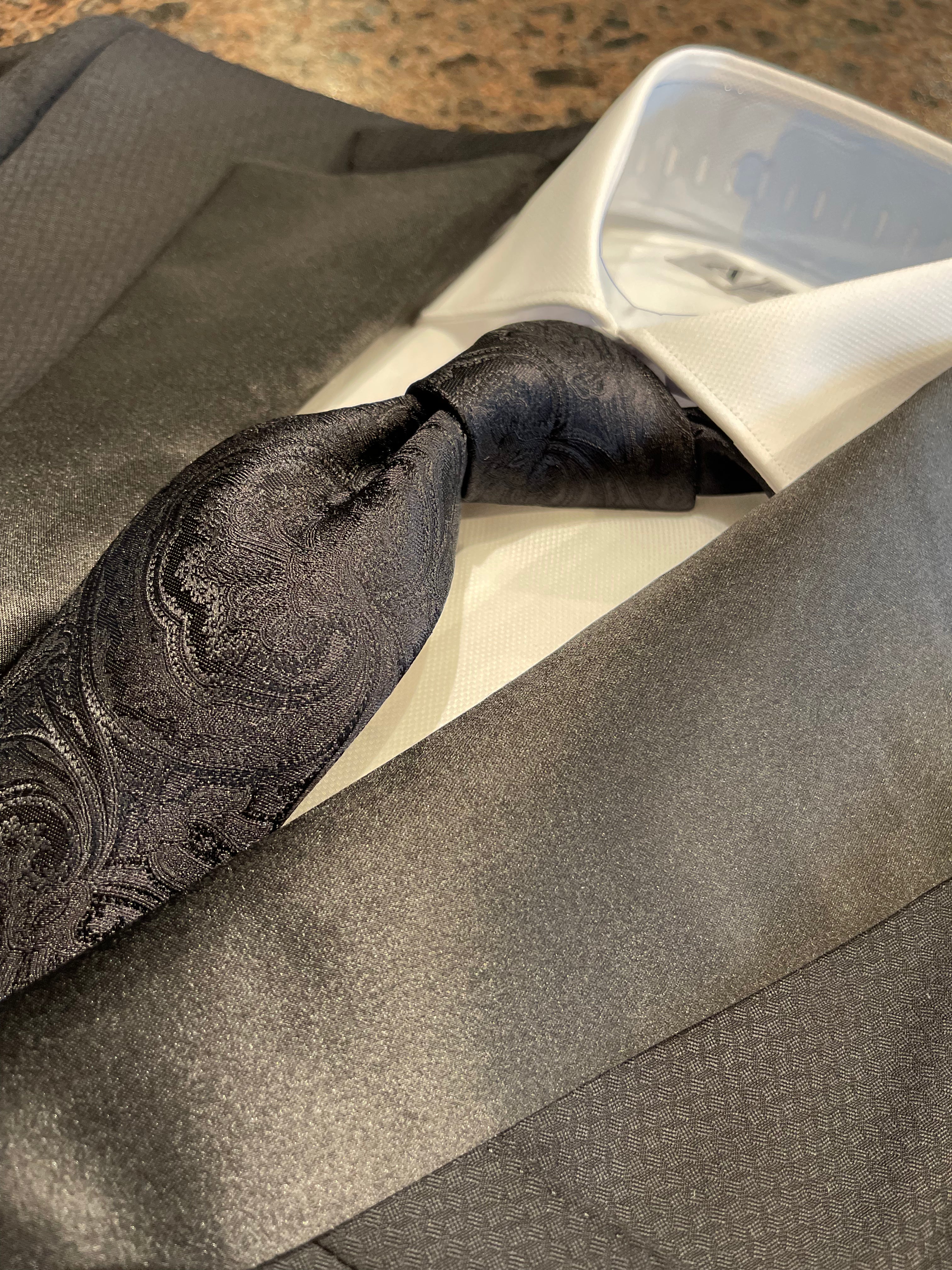Obsidian Lurix, Black Textured Tie