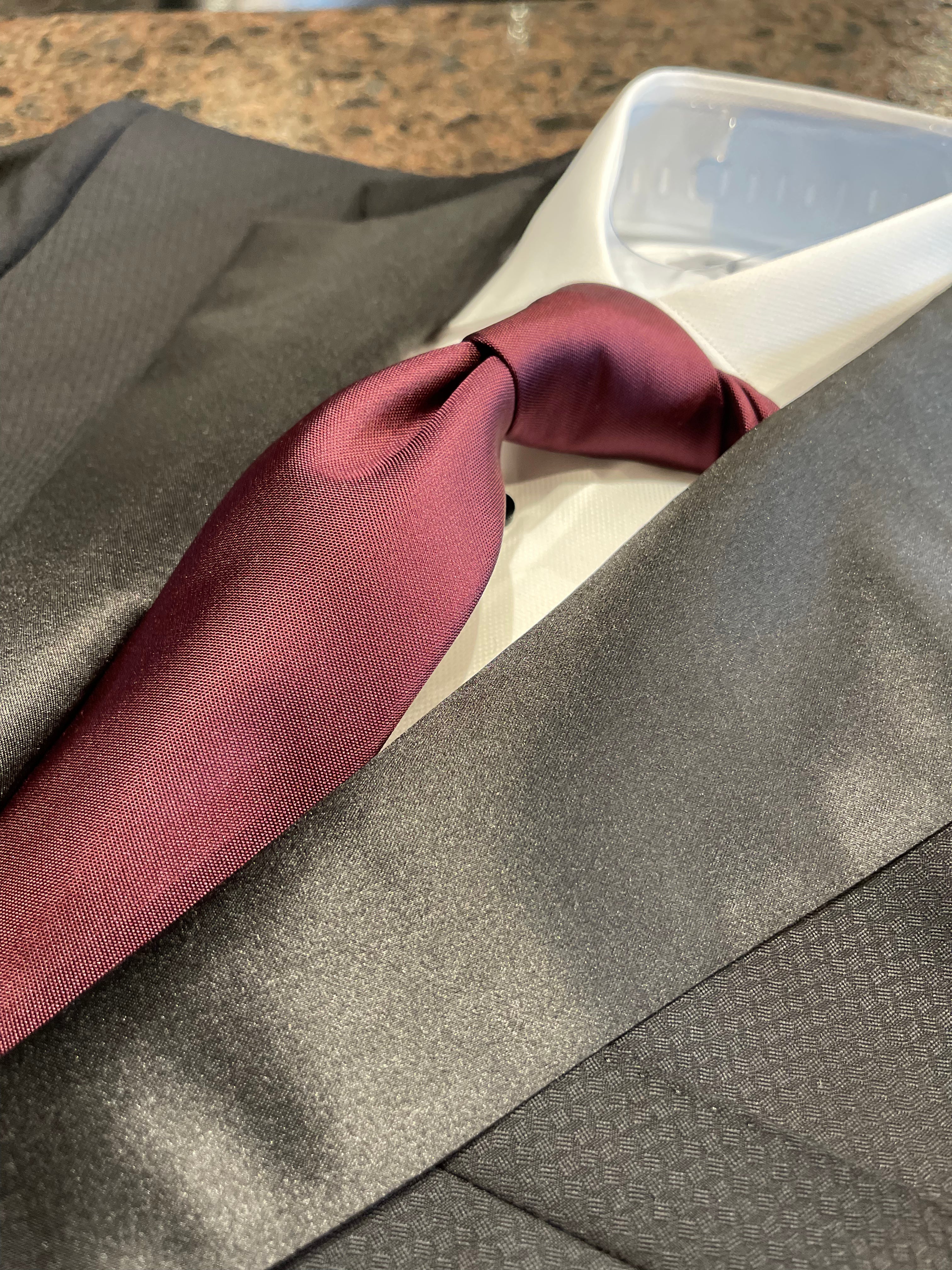 Merlot Essence, Wine Red Tie